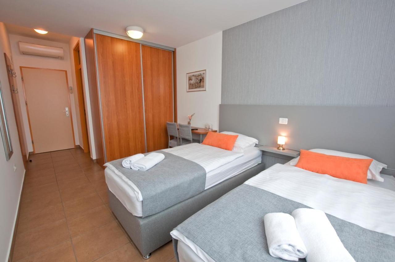 Sobe Rooms Nataly Sežana Dış mekan fotoğraf