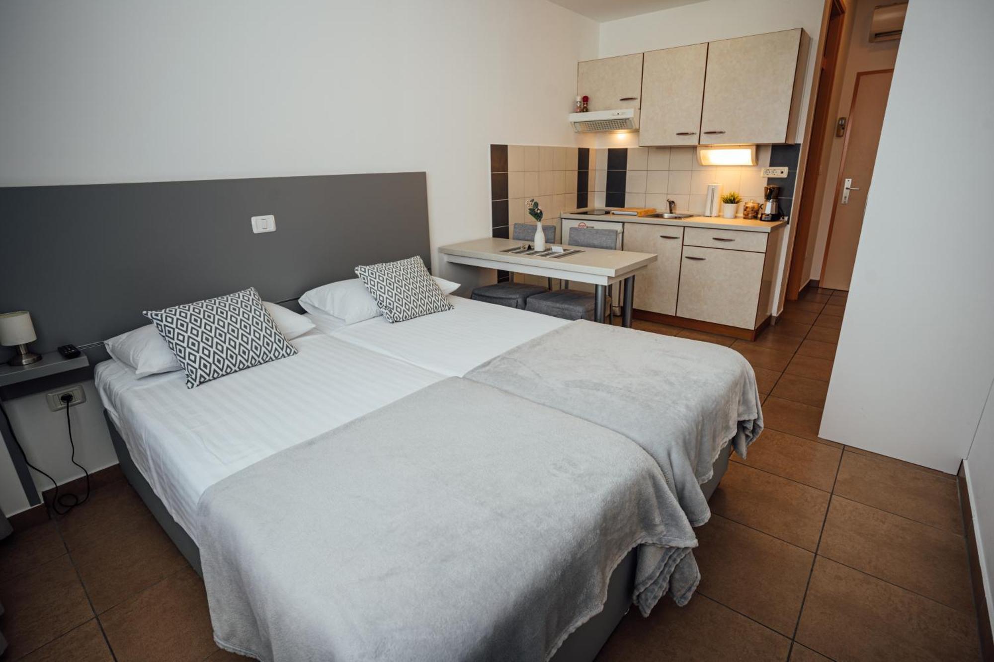 Sobe Rooms Nataly Sežana Dış mekan fotoğraf